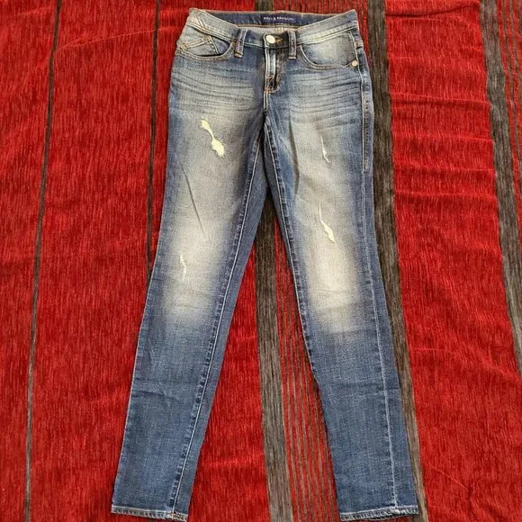 Rock and Republic Distressed Skinny Jeans! Size 2 - Picture 2 of 10
